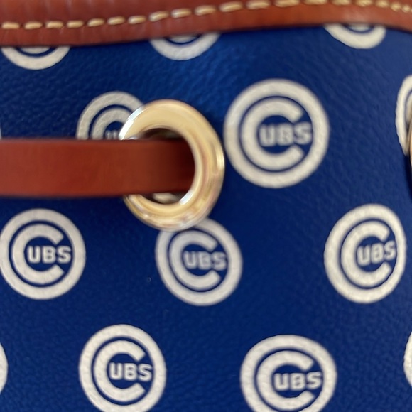 Dooney Bourke Chicago Cub drawstring bucket bag - Picture 5 of 9